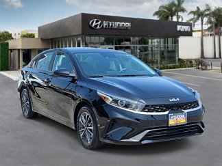 Used 2023 Kia Forte LXS image 1