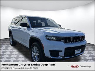 New 2025 Jeep Grand Cherokee L Laredo image 1