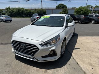 Used 2019 Hyundai Sonata SE image 1