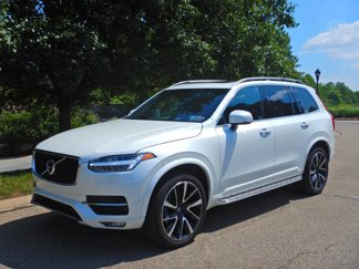 Used 2018 Volvo XC90 T6 Momentum w/ Convenience Package image 1
