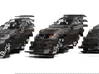 Used 2018 Toyota Camry LE image 1