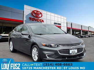 Used 2017 Chevrolet Malibu LT w/ Leather Package image 1
