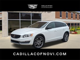 Used 2016 Volvo V60 T5 Cross Country w/ Convenience Package image 1