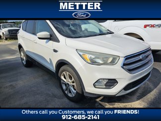 Used 2017 Ford Escape SE image 1