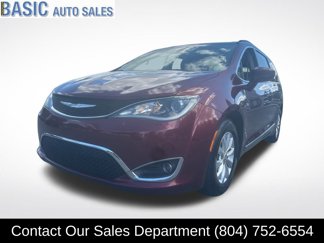 Used 2017 Chrysler Pacifica Touring-L video 1