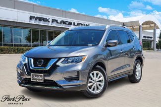 Used 2020 Nissan Rogue SV image 1