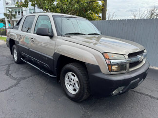 Used 2003 Chevrolet Avalanche 2WD image 1