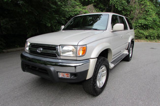 Used 2000 Toyota 4Runner SR5 image 1