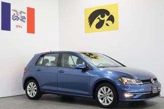 Used 2018 Volkswagen Golf SE image 1