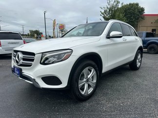 Used 2017 Mercedes-Benz GLC 300 4MATIC image 1