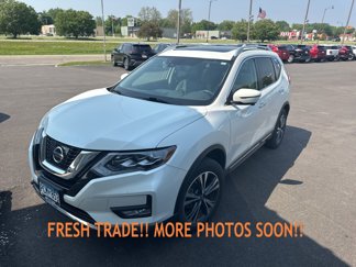 Used 2017 Nissan Rogue SL w/ SL Premium Package image 1