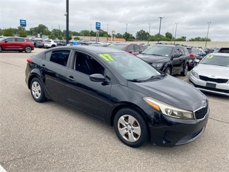 Used 2017 Kia Forte LX image 1