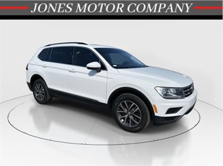 Used 2018 Volkswagen Tiguan SE image 1