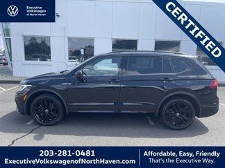 Certified 2022 Volkswagen Tiguan SE R-Line image 1