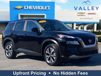 Used 2023 Nissan Rogue SV image 1