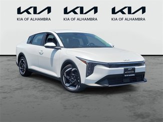 Certified 2025 Kia K4 EX image 1