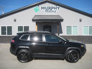 Used 2019 Jeep Cherokee Trailhawk w/ Comfort/Convenience Group image 1