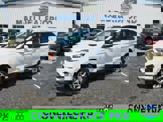 Used 2023 Ford Edge SEL w/ Convenience Package image 1