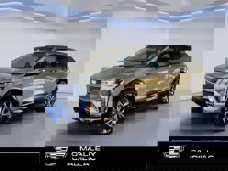 New 2025 Cadillac Optiq Luxury 2 w/ LPO, Floor Liner Package image 1