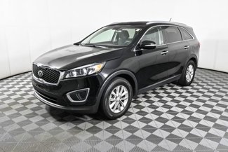 Used 2017 Kia Sorento LX image 1