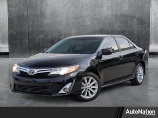 Used 2014 Toyota Camry XLE image 1