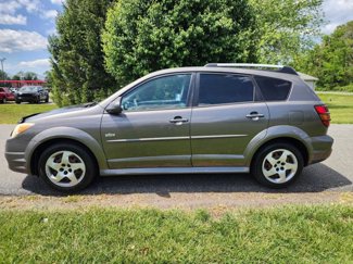 Used 2007 Pontiac Vibe w/ Preferred Package image 1