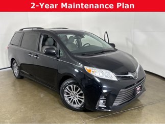 Used 2018 Toyota Sienna XLE image 1