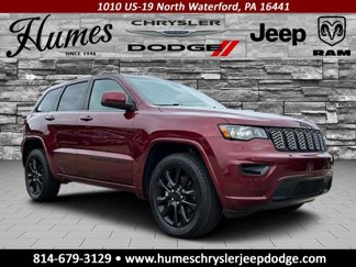 Used 2022 Jeep Grand Cherokee Laredo X image 1