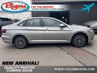 Used 2021 Volkswagen Jetta SE w/ SE Cold Weather Package image 1