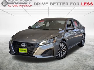 Certified 2023 Nissan Altima 2.5 SV image 1