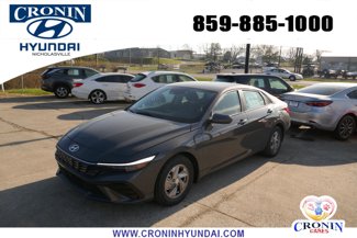 New 2025 Hyundai Elantra SE image 1