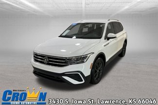 Certified 2022 Volkswagen Tiguan SE image 1