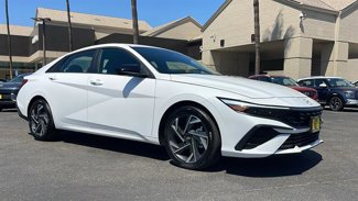 Certified 2025 Hyundai Elantra Sport image 1