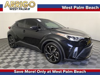 Used 2021 Toyota C-HR XLE image 1