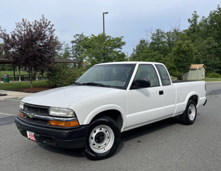Used 2003 Chevrolet S10 Pickup 2WD Extended Cab w/ Convenience Package image 1