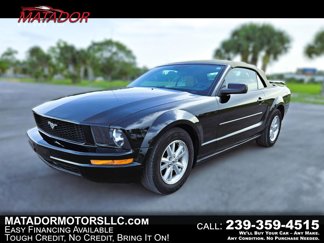 Used 2006 Ford Mustang Convertible image 1