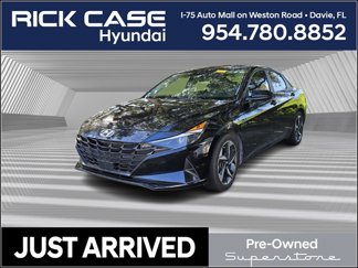 Certified 2023 Hyundai Elantra SEL w/ Convenience Package image 1