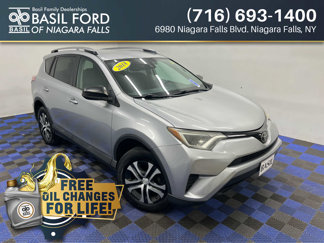 Used 2018 Toyota RAV4 LE image 1