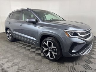Certified 2022 Volkswagen Taos SEL w/ Panoramic Sunroof Package image 1