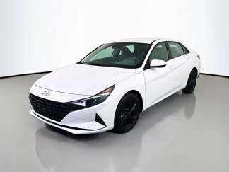 Used 2023 Hyundai Elantra SEL w/ Cargo Package image 1