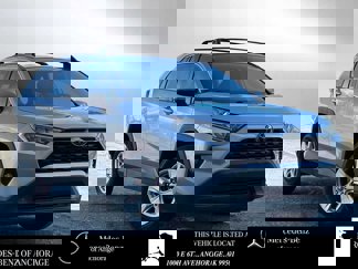 Used 2021 Toyota RAV4 XLE image 1