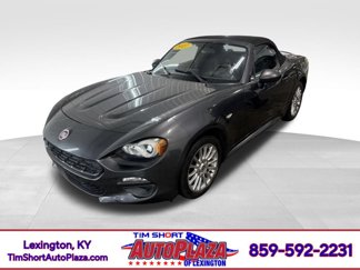 Used 2017 FIAT 124 Spider Classica image 1