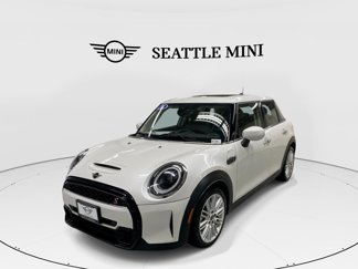 Used 2024 MINI Cooper S image 1
