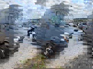 Used 2018 Mercedes-Benz Sprinter 2500 image 1
