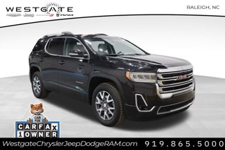 Used 2023 GMC Acadia SLT image 1