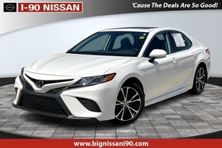 Used 2020 Toyota Camry SE image 1