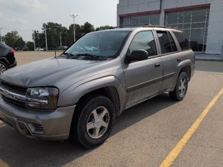 Used 2005 Chevrolet TrailBlazer LS w/ LS Preferred Equipment Group image 1
