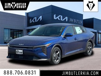 New 2025 Kia K4 LXS image 1