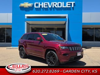 Used 2017 Jeep Grand Cherokee Altitude image 1
