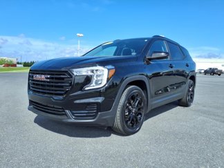 Certified 2022 GMC Terrain SLE w/ Driver Convenience Package image 1